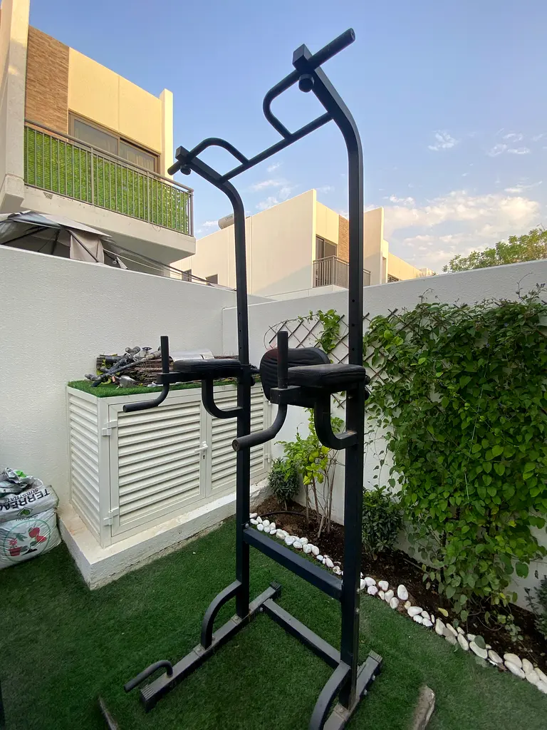 Exercise Equipment Pull up bar and Bench Press