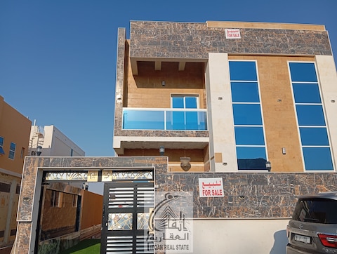 For Sale, Super Deluxe Finishing Villa In The Emirate Of Ajman, Al Yasmeen Area It Consists Of Gr