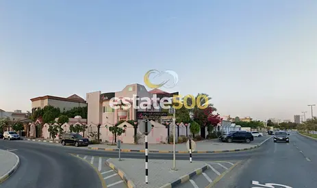 Direct From Owner - Ready To Move Villa - Corner