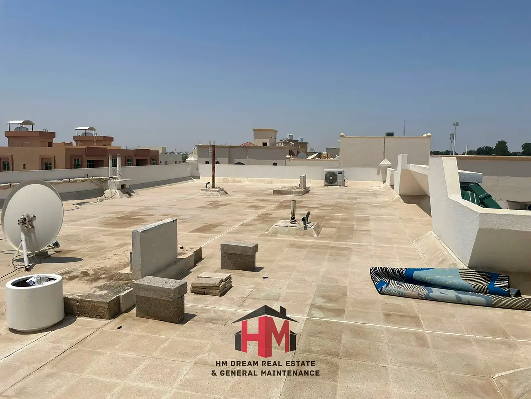 Apartment/Flat Very Spacious and Very Economical 3 bed room with