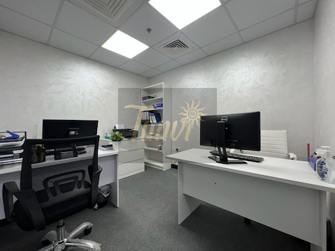 Luxury Furnished Office Available In Dubai Prime Location With All Free Facilities