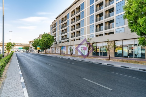 Main Road Facing Retail Space For Rent In Al Muteena