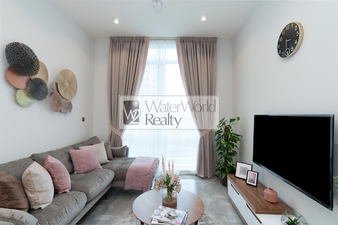 Fully Furnished 2br | Bright Spacious Unit