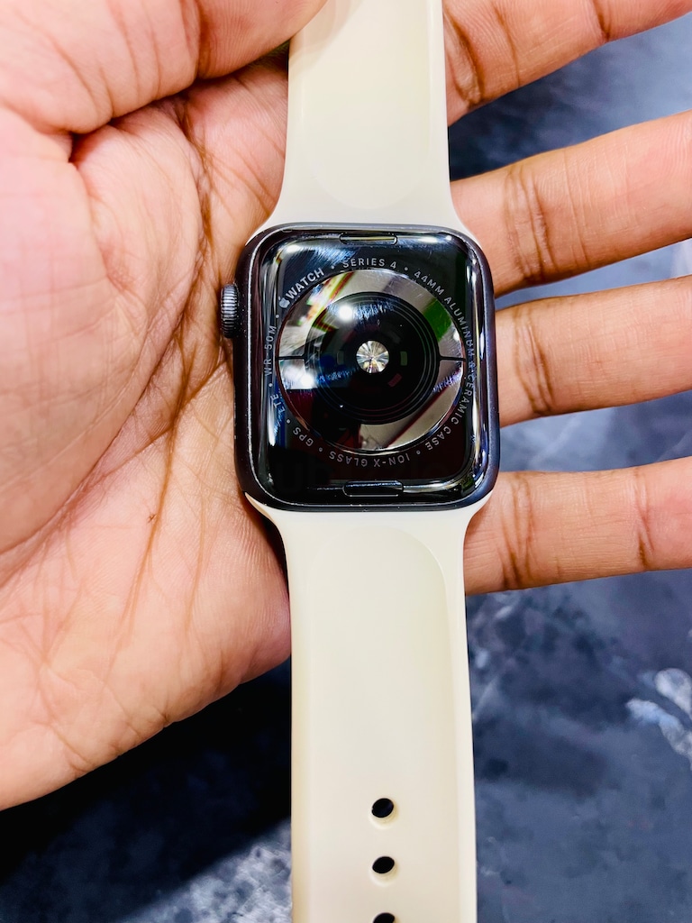 Apple Watch Series 4 44MM GPS Cellular dubizzle