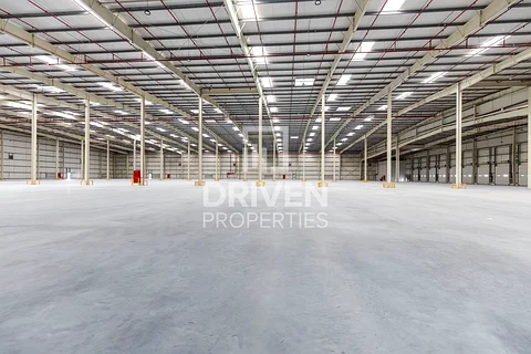 Huge And Well Managed Warehouse In Jafza