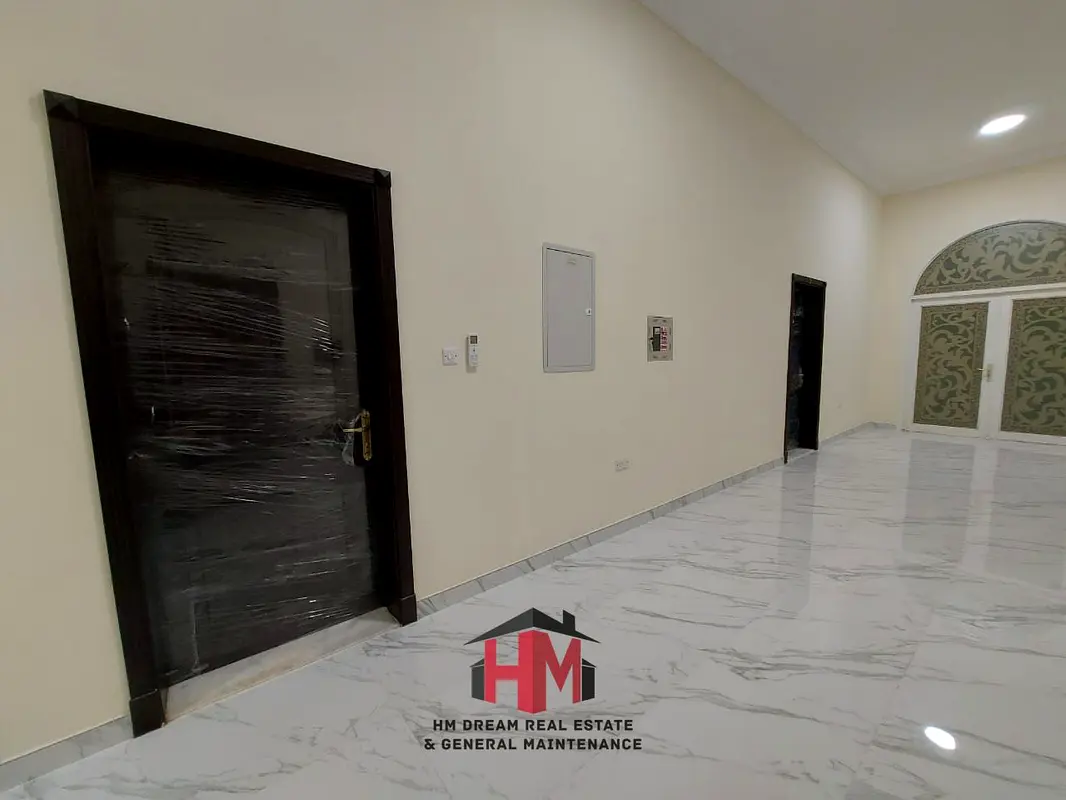 Apartment/Flat Brand new 2 Bedroom Majlis with big kitchen on prime