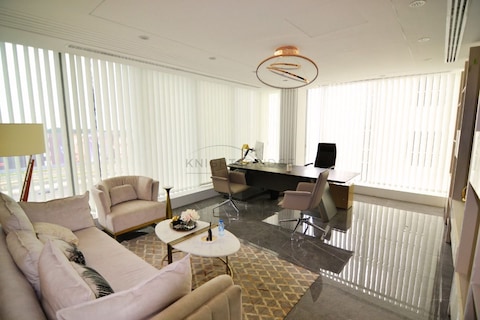 Sheikh Zayed Rd: Spacious And High End Furnished