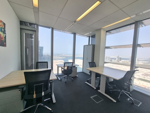 Private Office Space For 3 Persons In Abu Dhabi, Al Maqam Tower