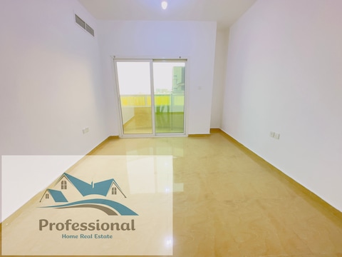 Limited time offer luxury apartment 1 BHK Rent Only 27with Balcony Family building in Al qasmia