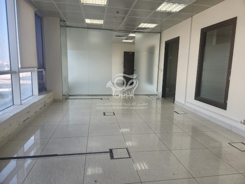 Amazing Office L Great Location L Well Maintained