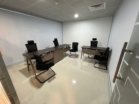 Sheikh Zayed Rd: Private Office All Bills Include