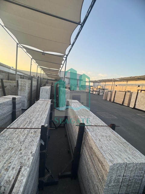 40000 Sq Ft Warehouse Wit Land For Sale In Al Al Quoz