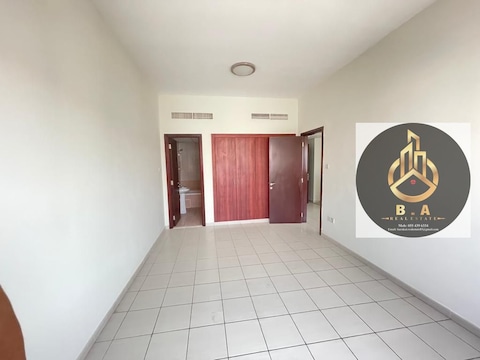Spacious 1bhk || Well Maintained || Ready To Move (38, 000: With Four Cheques)
