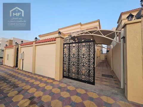 For Rent In Al Zahia, The First Inhabitant, In A Location Close To All Services