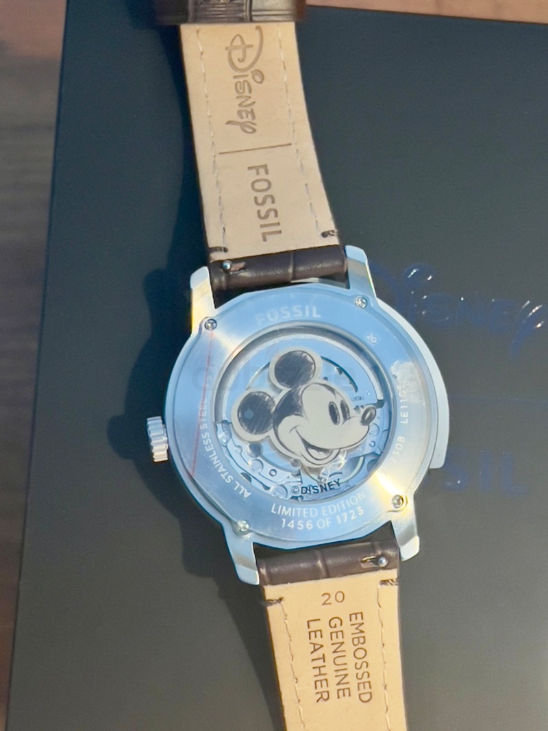 Limited-Edition Sketch Disney Mickey Mouse Fossil Watch (1456 of 1723 ...