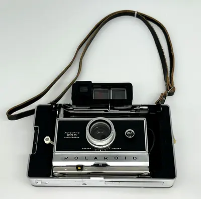 Vintage Polaroid Automatic 250 Instant Film Land Camera w Zeiss Viewfinder