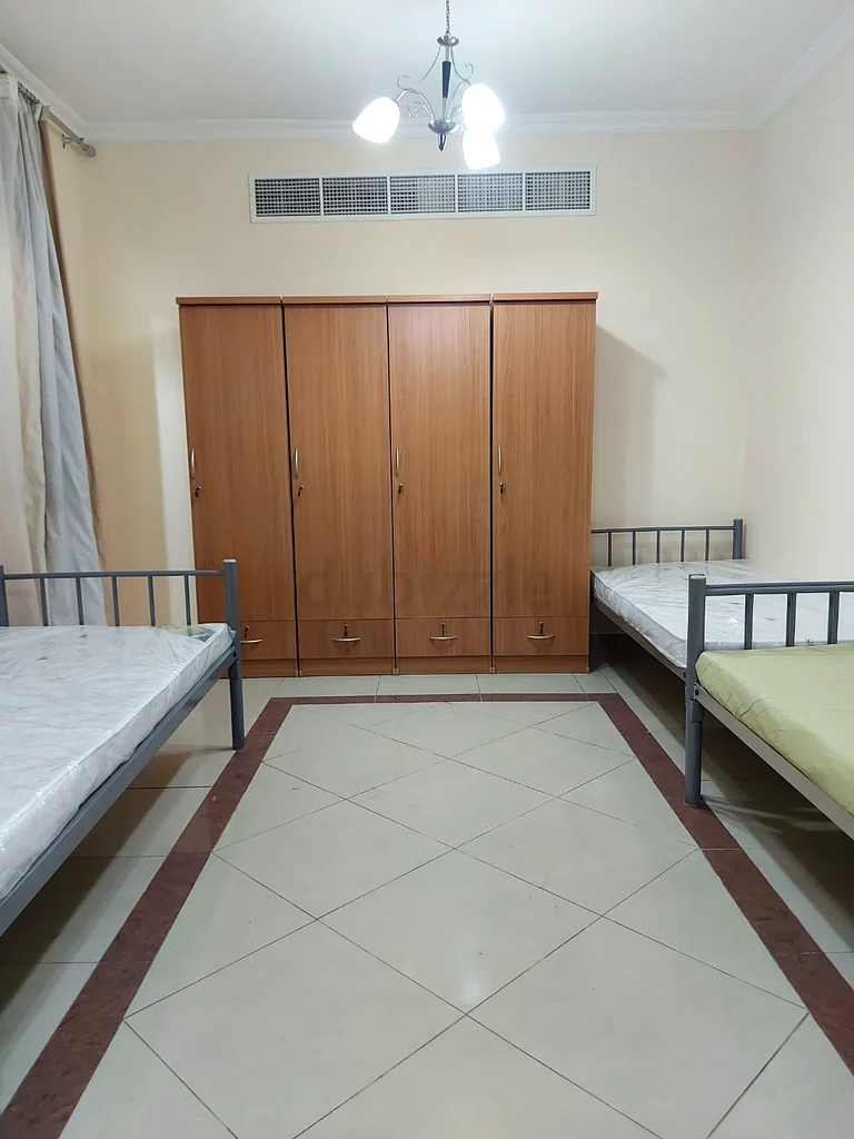 Apartment Neat and clean Bed space in nahda sharjah near Safeer Mall for gents employees ONLY