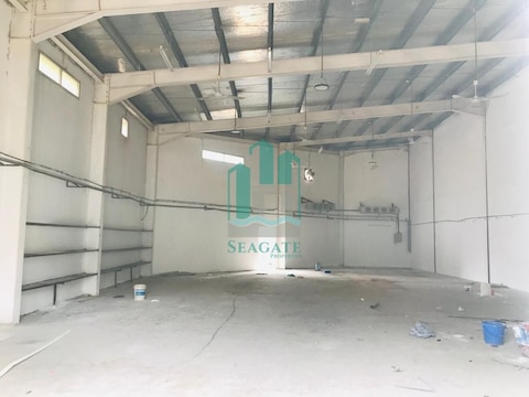Air-conditioned Warehouse For Sale In Ras Al Khor