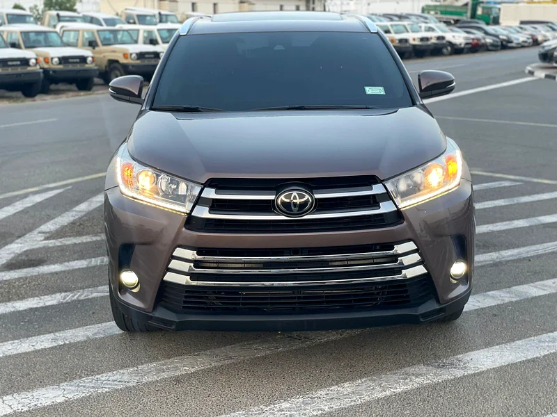 2019 تويوتا هايلايكر XLE 4x4 - 3.5 لتر V6 - خيار كامل بلون نادر خاص -63148168858883112