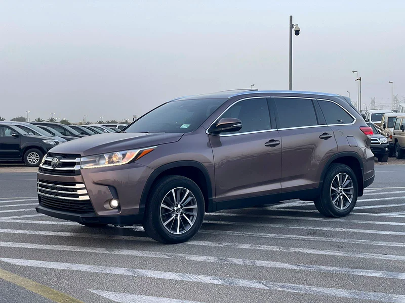 2019 تويوتا هايلايكر XLE 4x4 - 3.5 لتر V6 - خيار كامل بلون نادر خاص -63148168858883111