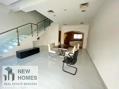 Prime Location || Close To Exit || Well-built 4 Bhk+maid
