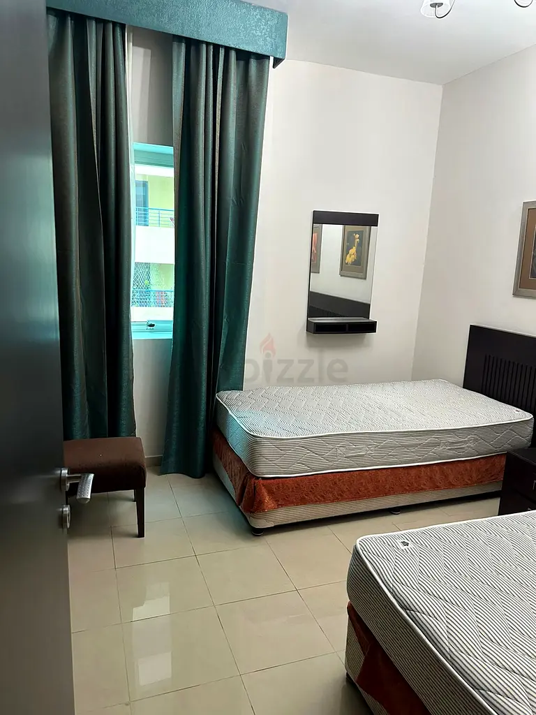 Apartment Middle room for rent in barsha heights Dubai