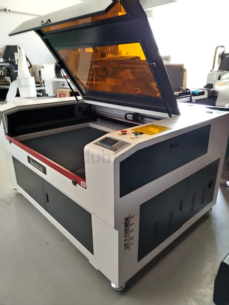 ACo2 laser machine for sale63257633560193114