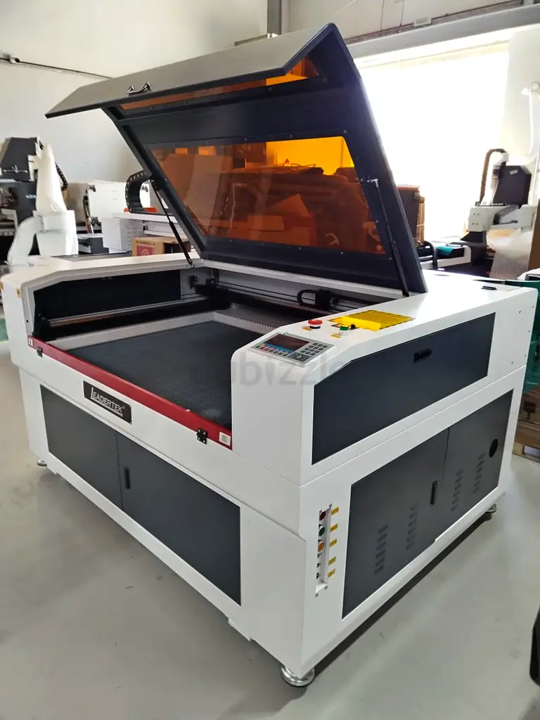 ACo2 laser machine for sale63257633560193111