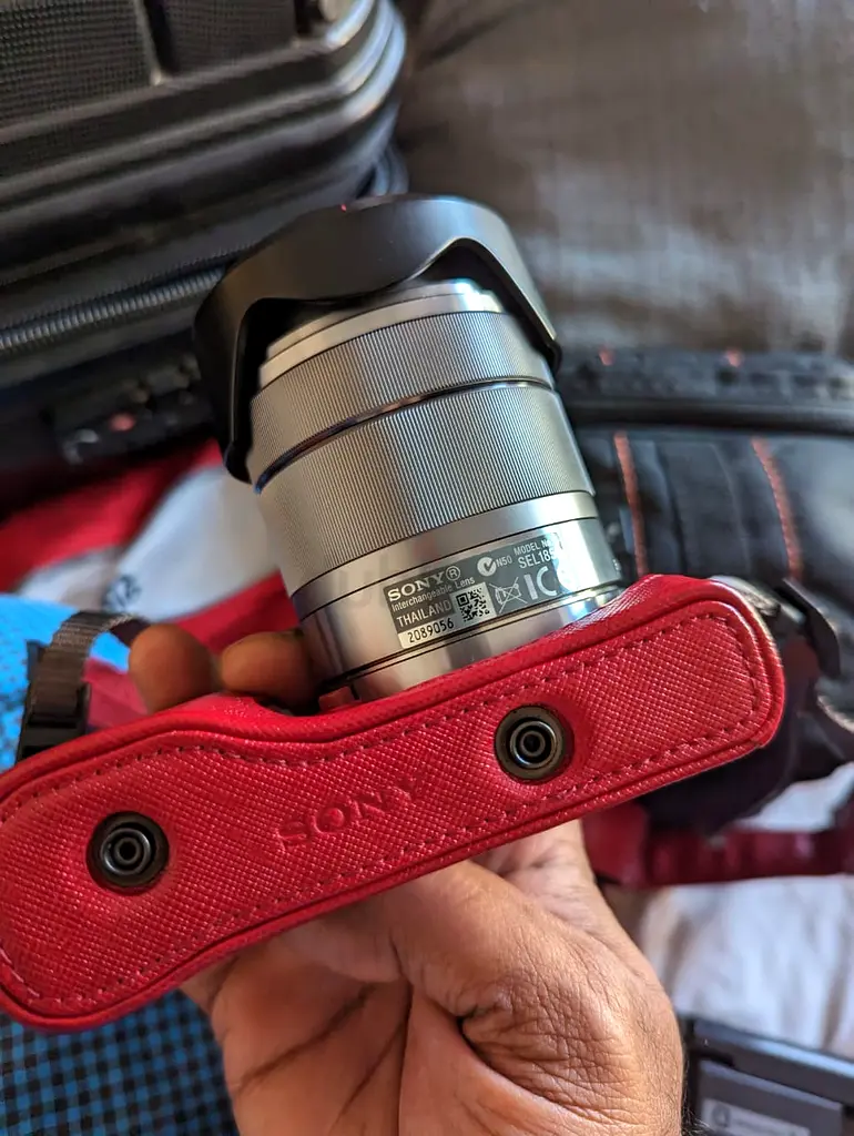 SONY NEX 3 DSLR E Mount Mirrorless Camera comes with all Original accessories.