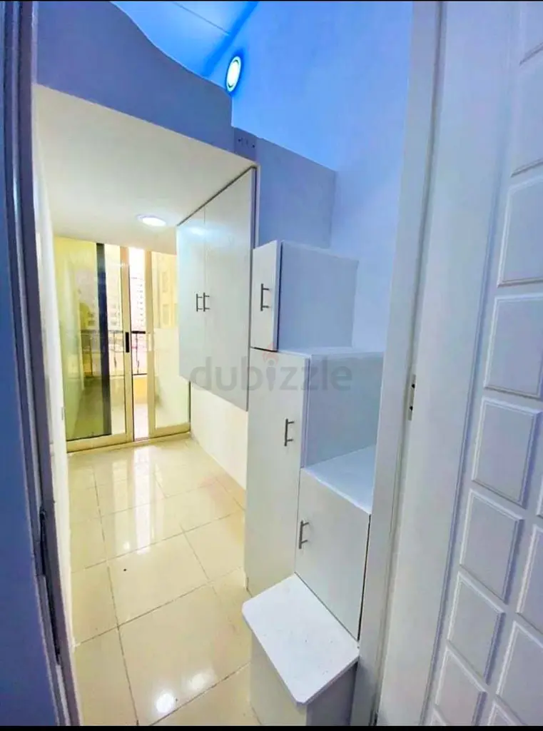 Apartment BIG SIZE PARTITION AVAILABLE FOR RENT IN AL BARSHA 1 NEAR