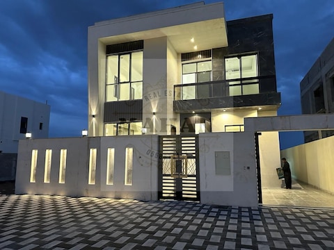 European Design Villa, Super Deluxe Finishing, Directly From The Owner, Including Transfer Fees, Fr