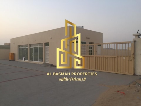 For Sale, A House In Sharjah, Al-sajaa Industrial City, Al-hanwal Al-jadeed (al-jalil), Freehold F