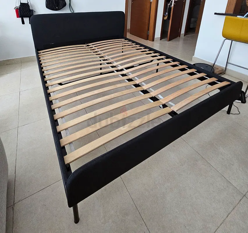 IKEA bed frame 160x200