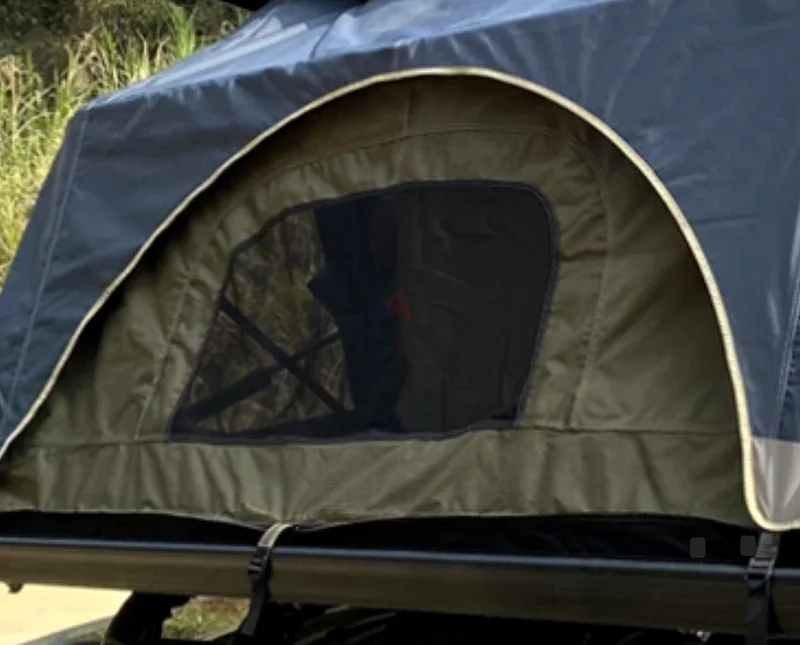 Full automatic roof tent camping