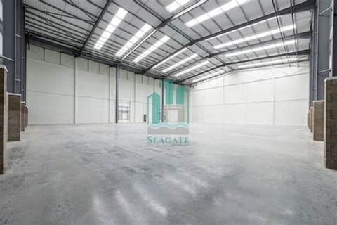 Excellent Warehouse For Rent In Al Quoz