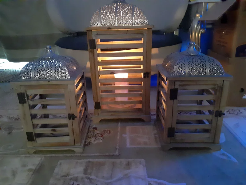 Large Lantern63220828014467114