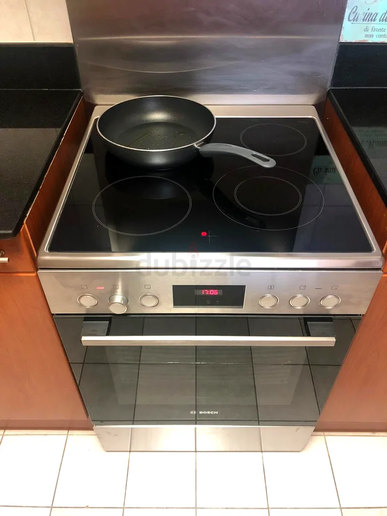 Bosch 4 Burner Series 4, free-standing electric cooker, Stainless steel, HKQ38A150M FREE DELIVERY +W63266084984450111