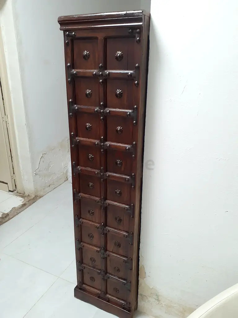 Bookshelf63218806543618115