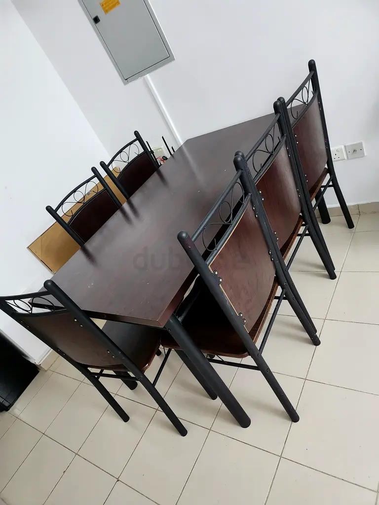 6 seater Dining Table