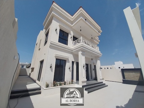 Villa For Sale In Ajman, One Of The Most Luxurious Villas In Al Helio , Freehold For All Nationalit