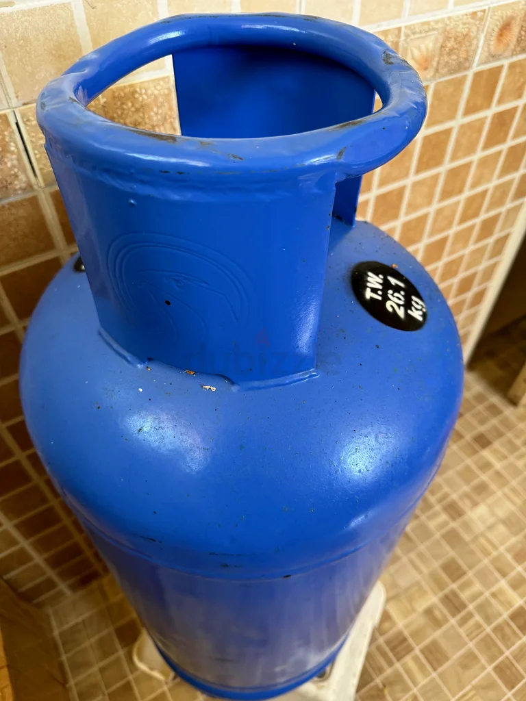 ADNOC Gas Cylinder (Small) with Regulator and Pipe