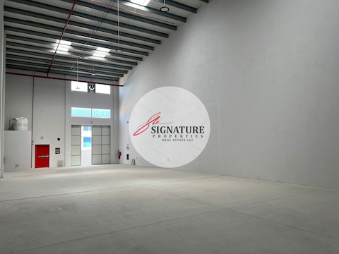 Warehouse 3200 Square Feet 56 Kva 3 Phase Electricty And Water Connected For Rent In Jurf Industria