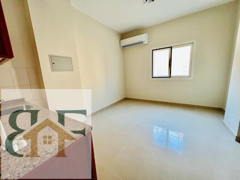 Specious Studio For Rent With Cheap Price At Easy Access To Dubai