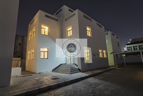 Luxury Separate Entrance 3bhk Villa With Built In Wardrobes Balcony 1 Majlis 1 Living Room Thawteeq