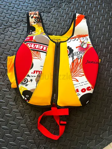 Life vest kids size Large