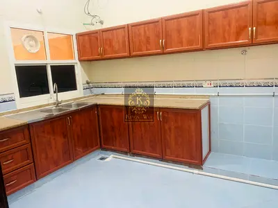 Near Indian Scholl 2bedroom Hall Available