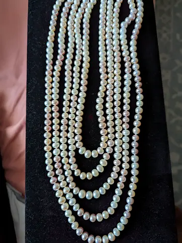 Pearl necklace