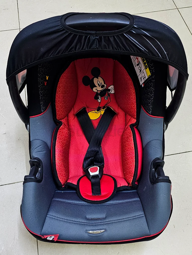 Baby Car Seat in Good condition