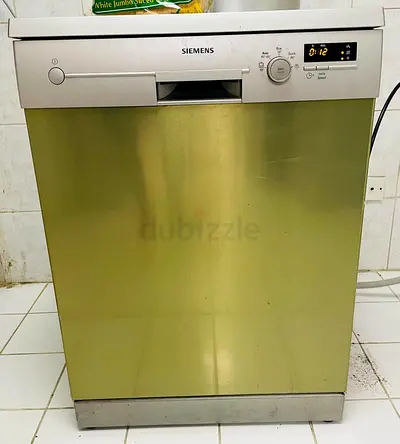 Siemens Dishwasher 2 Rack Neat and clean FREE DELIVERY +WARRANTY
