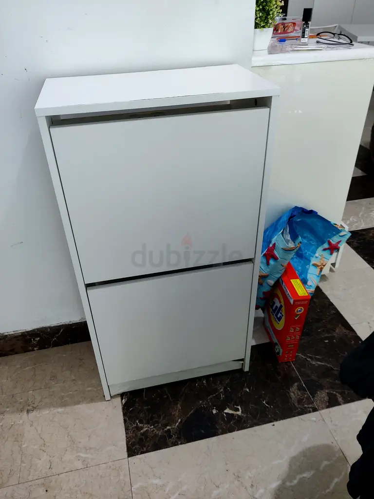 Shoe rack ikea دوبيزل